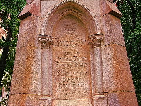 NY-Joan_of_Arc_Island-Riverside_Park-07.JPG