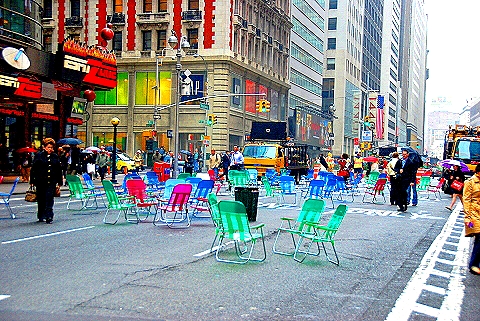 NY-Lawn_Chairs_of_Time_Square-02.JPG