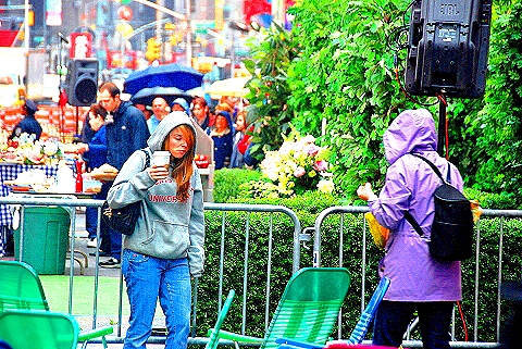 NY-Lawn_Chairs_of_Time_Square-05.JPG