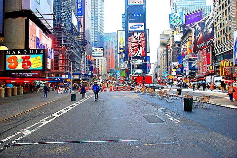 NY-Lawn_Chairs_of_Time_Square-12.JPG
