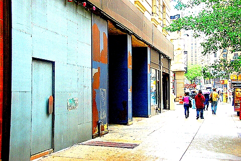 NY-Lawn_Chairs_of_Time_Square-25.JPG
