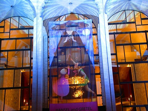 NY-Lincoln_Center_Christmas_Lights-06.JPG