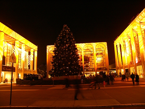 NY-Lincoln_Center_Christmas_Lights-14.JPG