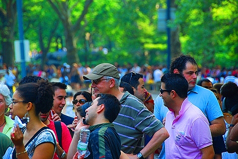 NY-Lining _up_for_Bon_Jovi_Concert-Central_Park-03.JPG