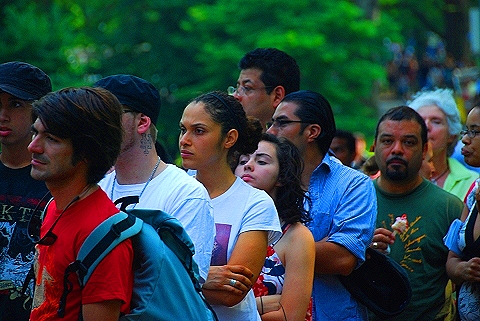 NY-Lining _up_for_Bon_Jovi_Concert-Central_Park-04.JPG