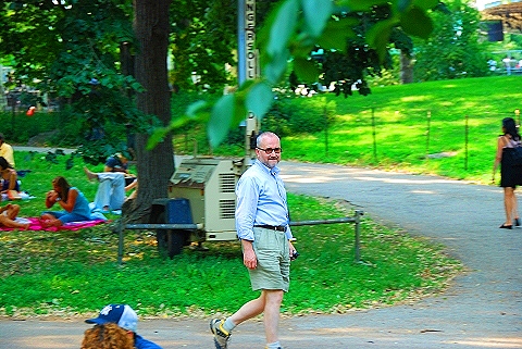 NY-Lining _up_for_Bon_Jovi_Concert-Central_Park-09.JPG