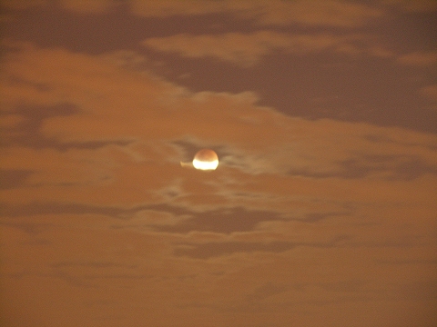 NY-Lunar_Eclipse-Hudson_River-August-28-2007-10.JPG