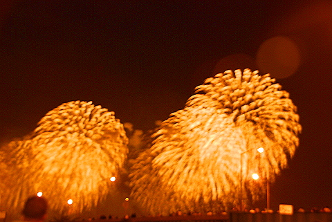 NY-Macys_Fireworks_July_4th_Hudson_River-14.JPG