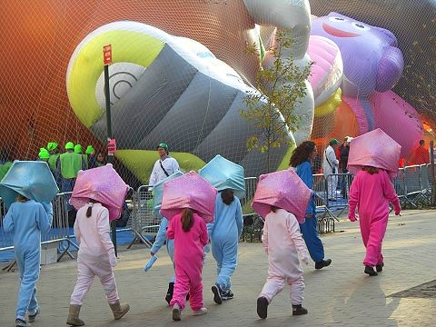 NY-Macys_Thanksgiving_Day_Parade-2007-08.JPG