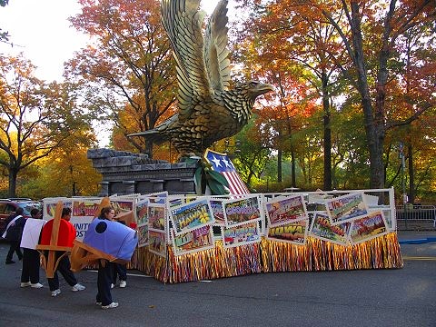 NY-Macys_Thanksgiving_Day_Parade-2007-12.JPG
