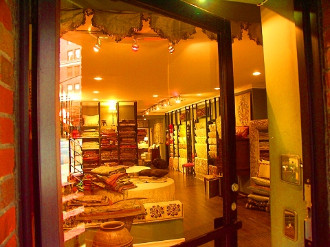 NY-Madison_Avenue-Upper_Eastside-Christmas_Windows-04.jpg