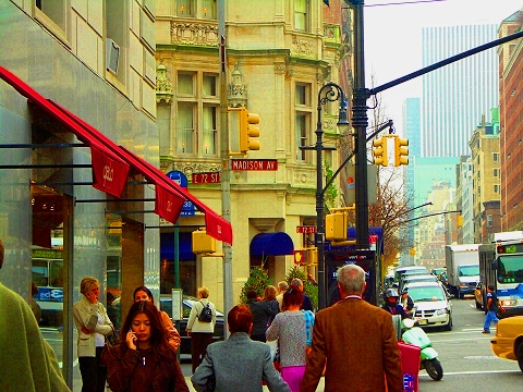 NY-Madison_Avenue-Upper_Eastside-Christmas_Windows-72nd_and_Madison-01.jpg
