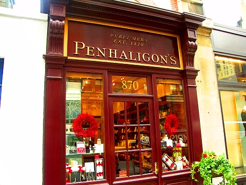NY-Madison_Avenue-Upper_Eastside-Christmas_Windows-Penhaligons-01.jpg