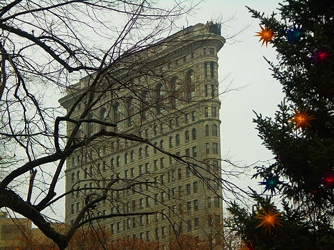 NY-Madison_Square_Park-04-Flatiron_Building.JPG