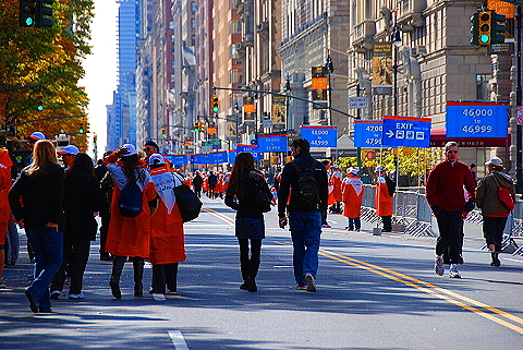 NY-Marathon_Finishers_Area-Cenral_Park_West-2008-05.JPG