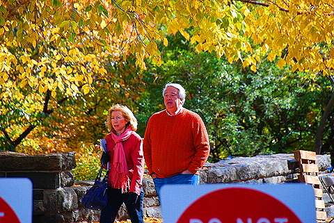 NY-Marathon_Finishers_Area-Cenral_Park_West-2008-12.JPG