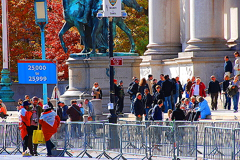 NY-Marathon_Finishers_Area-Cenral_Park_West-2008-18.JPG