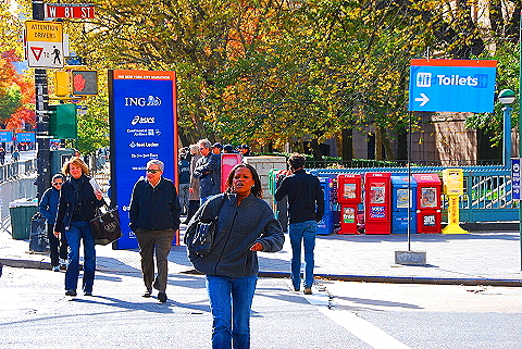 NY-Marathon_Finishers_Area-Cenral_Park_West-2008-26.JPG
