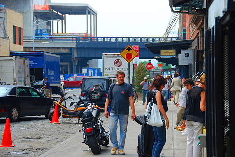 NY-Meat_Market-Girl_Watching- (2).JPG