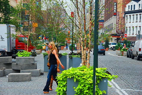 NY-Meat_Market-People_Watching- (10).JPG