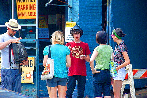 NY-Meatpacking_District-People_Watching-08.JPG