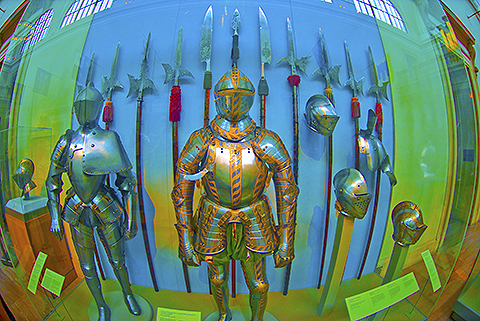 NY-Metropolitan_Museum_of_Art-13-Armor.jpg