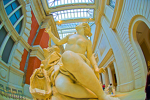 NY-Metropolitan_Museum_of_Art-30-Statues.jpg