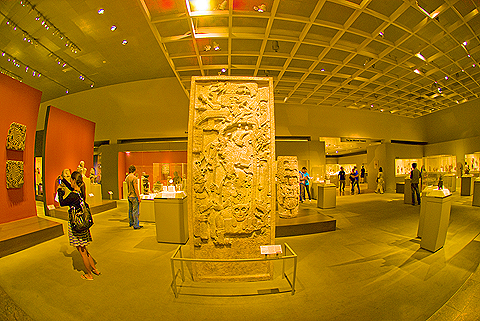 NY-Metropolitan_Museum_of_Art-32-Statues.jpg