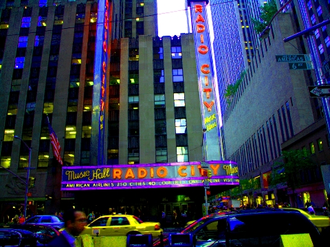 NY-Midtown-Radio_City_and_Avenue_of The Americas-06.jpg