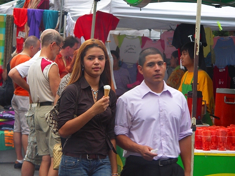 NY-Midtown_Street_Fair-52nd_Street-23.JPG