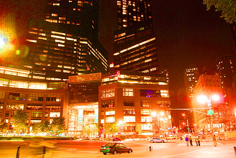 NY-Museum_of_Art_and_Design-Columbus_Circle-04.JPG