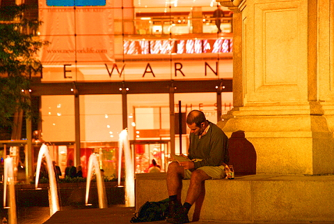 NY-Museum_of_Art_and_Design-Columbus_Circle-17.JPG