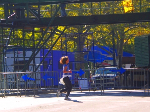 NY-New_York_City_Marathon_2006-Set_Up-Finish_Line-04.jpg