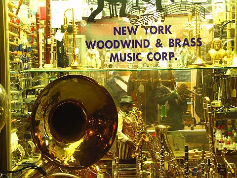 NY-New_York_Woodwind_and_Brass_Music_Corp-48th_between_6th_and_7th01.JPG