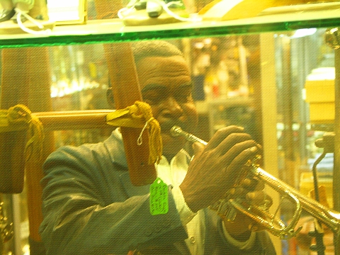 NY-New_York_Woodwind_and_Brass_Music_Corp-48th_between_6th_and_7th04.JPG
