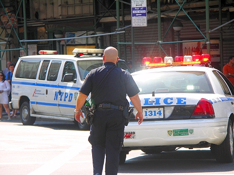 NY-NYPD-Street_Fight_at_Canal_and_Broadway-12.JPG