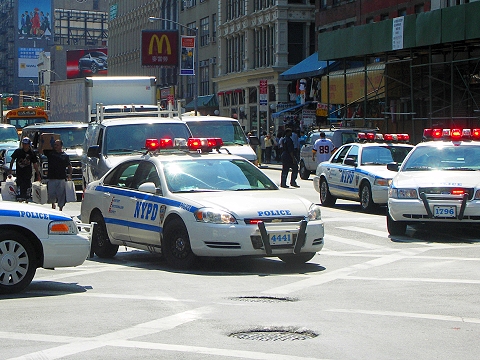 NY-NYPD-Street_Fight_at_Canal_and_Broadway-14.JPG