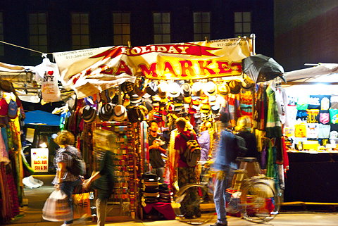 NY-Outdoor_Flea_Market_in_Greenwich_Village_at_night-10.jpg