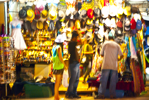NY-Outdoor_Flea_Market_in_Greenwich_Village_at_night-13.jpg