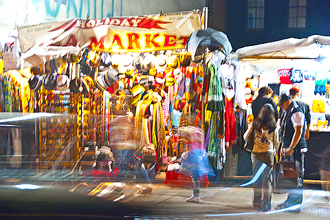 NY-Outdoor_Flea_Market_in_Greenwich_Village_at_night-17.jpg