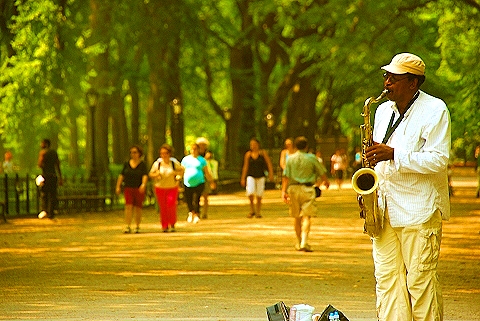 NY-People_in_Central_Park_on_a_Saturday_Morning-Summer-2008-24.JPG