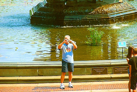 NY-People_in_Central_Park_on_a_Saturday_Morning-Summer-2008-56.JPG