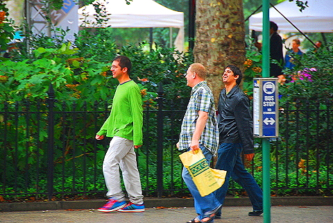 NY-People_in_Madison_Square_Park-07.JPG