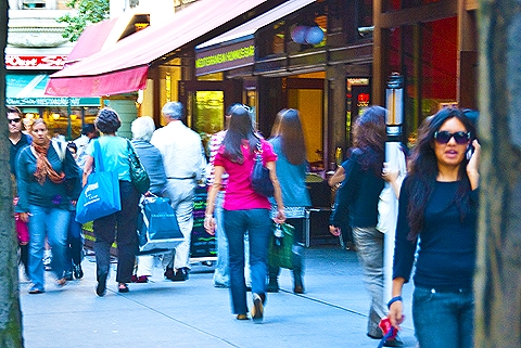 NY-People_Watching_on_Broadway-Fall-2009-Upper_Westside-17.jpg