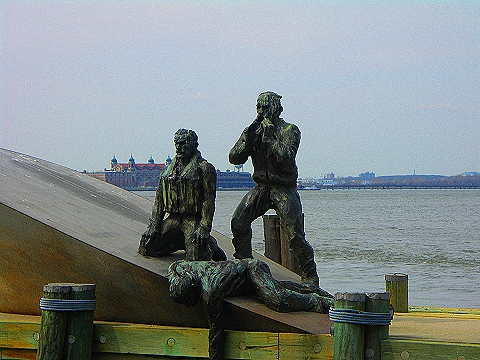 NY-Pier_A-American_Merchant_Marine_Memorial-08.jpg