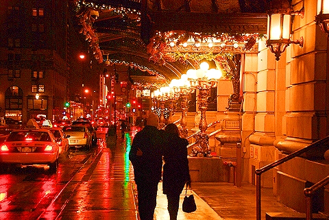 NY-Plaza_Hotel_at_Christmas_Time-04.JPG