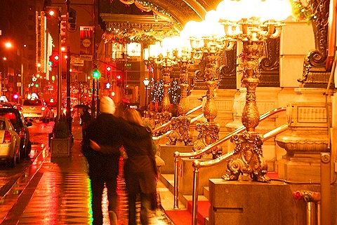NY-Plaza_Hotel_at_Christmas_Time-05.JPG