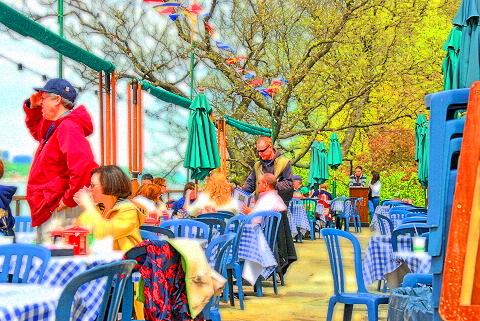 NY-Riverside_Park-06-West_79th_Street_Boat_Basin_Cafe.JPG