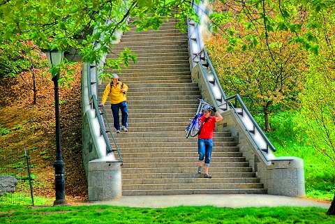 NY-Riverside_Park-23-Joggers-Cyclists_Strollers.JPG