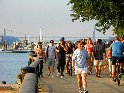 NY-Riverside_Park_South-Acoustic_Sundays-02.JPG